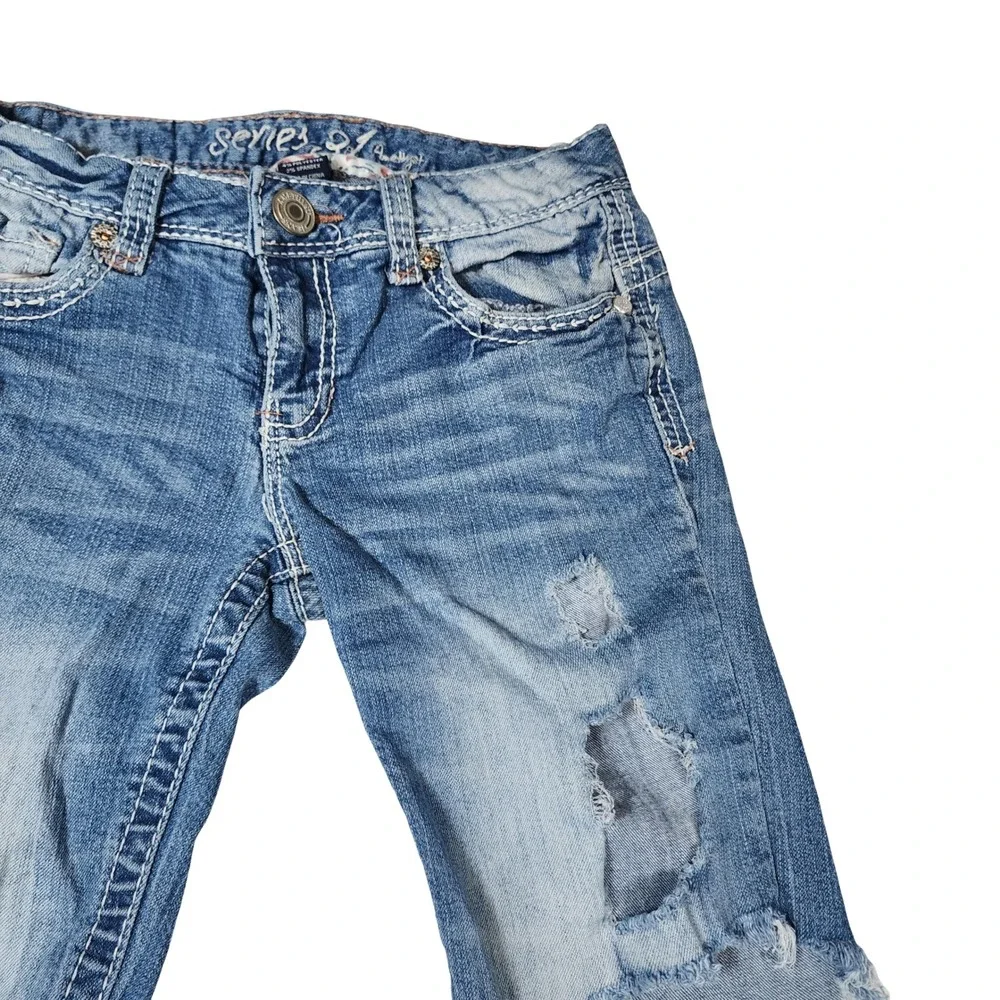Series 31 Amethyst Distressed Denim Shorts Blue Sequin Flap Pocket Size‎ 3